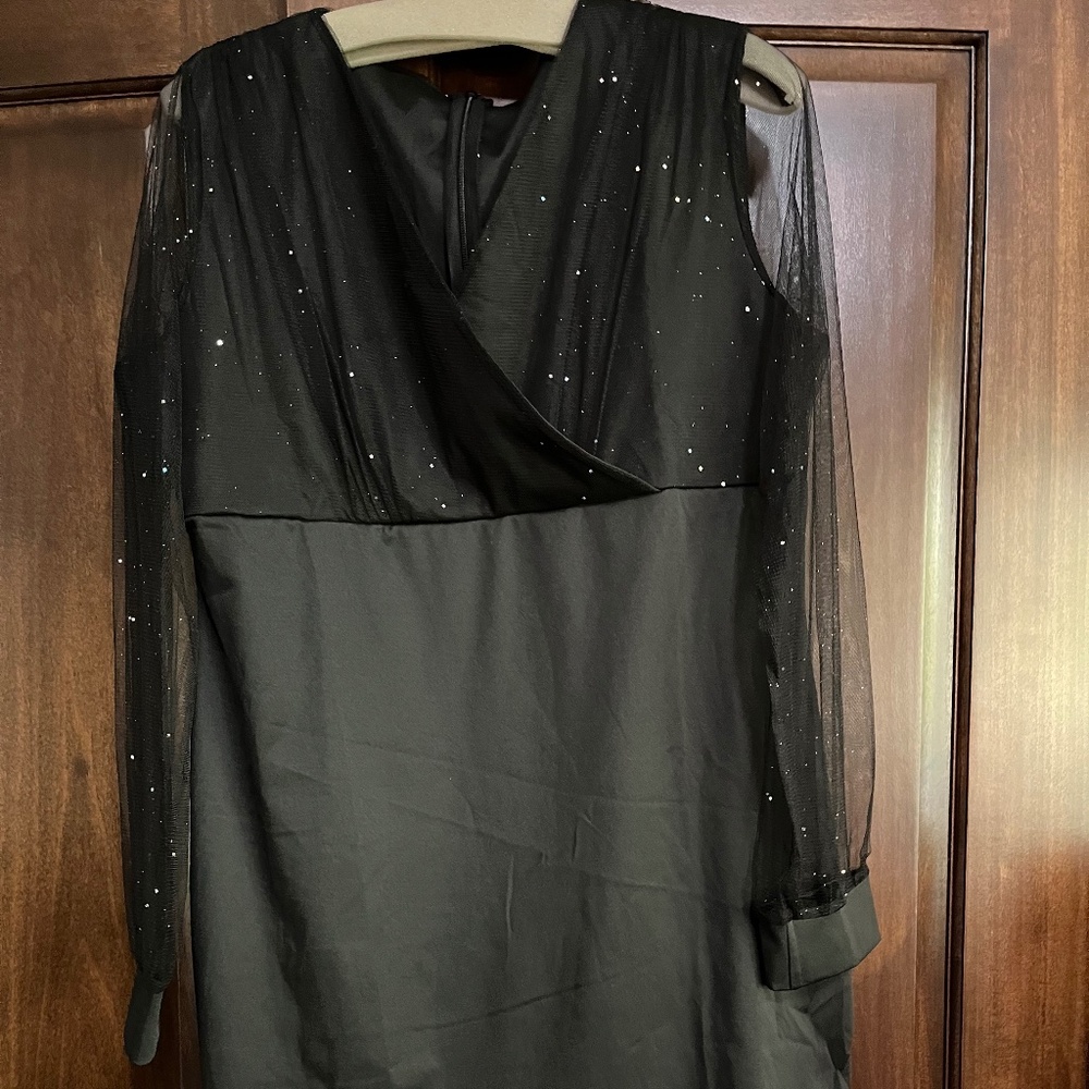 Black Cocktail Dress w/ Sheer Sleeves- XL
